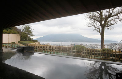 （５）絶景の温泉は城山観光ホテルにて